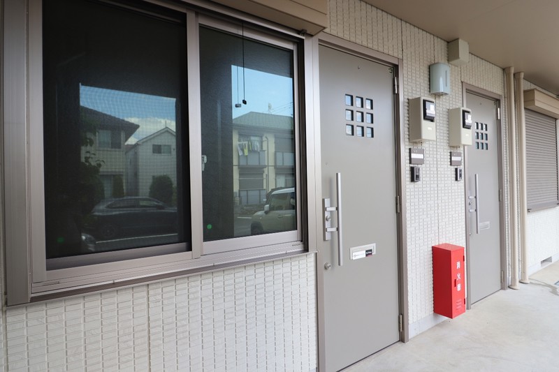 玄関　同室参考写真
