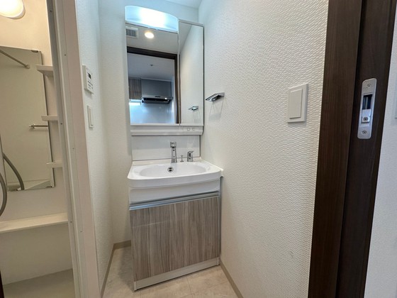 洗面設備　※別部屋の写真です