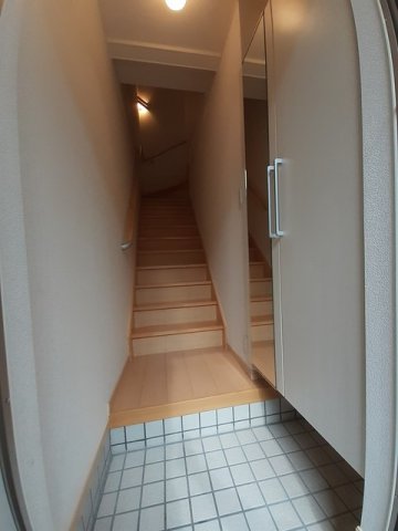 玄関　収納もある玄関です