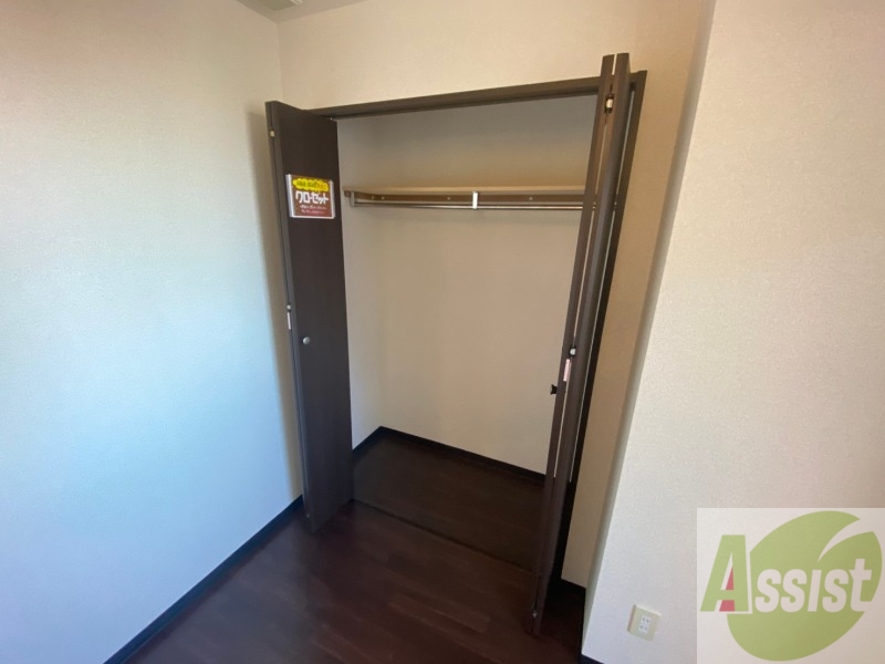 収納　寝室の収納です。部屋がすっきり片付きます。