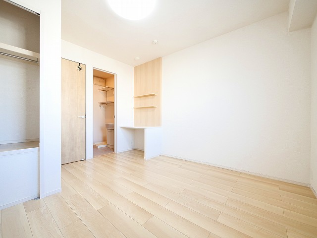 その他部屋・スペース　こちらの居間で趣味の時間をお楽しみください