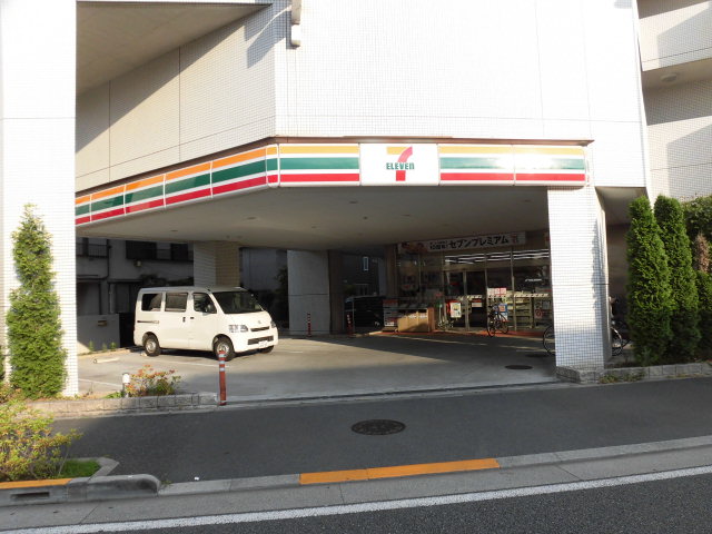 コンビニ　セブンイレブン練馬南田中３丁目店（コンビニ）まで652m
