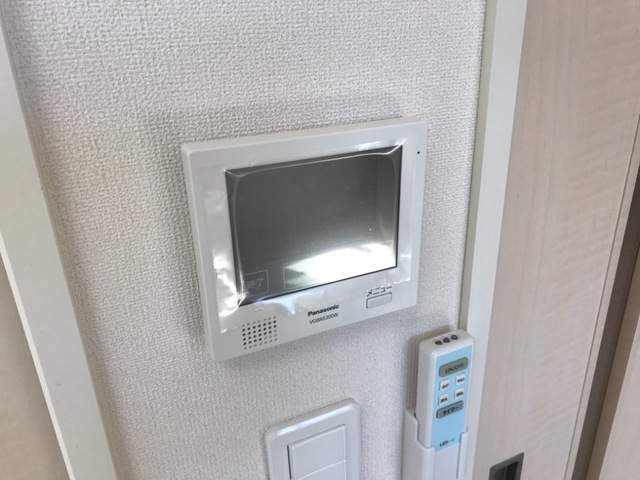 セキュリティ　カメラ付インターホン