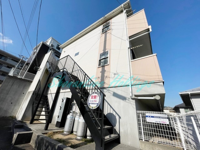 建物外観　南東向き日当り良好アパート♪