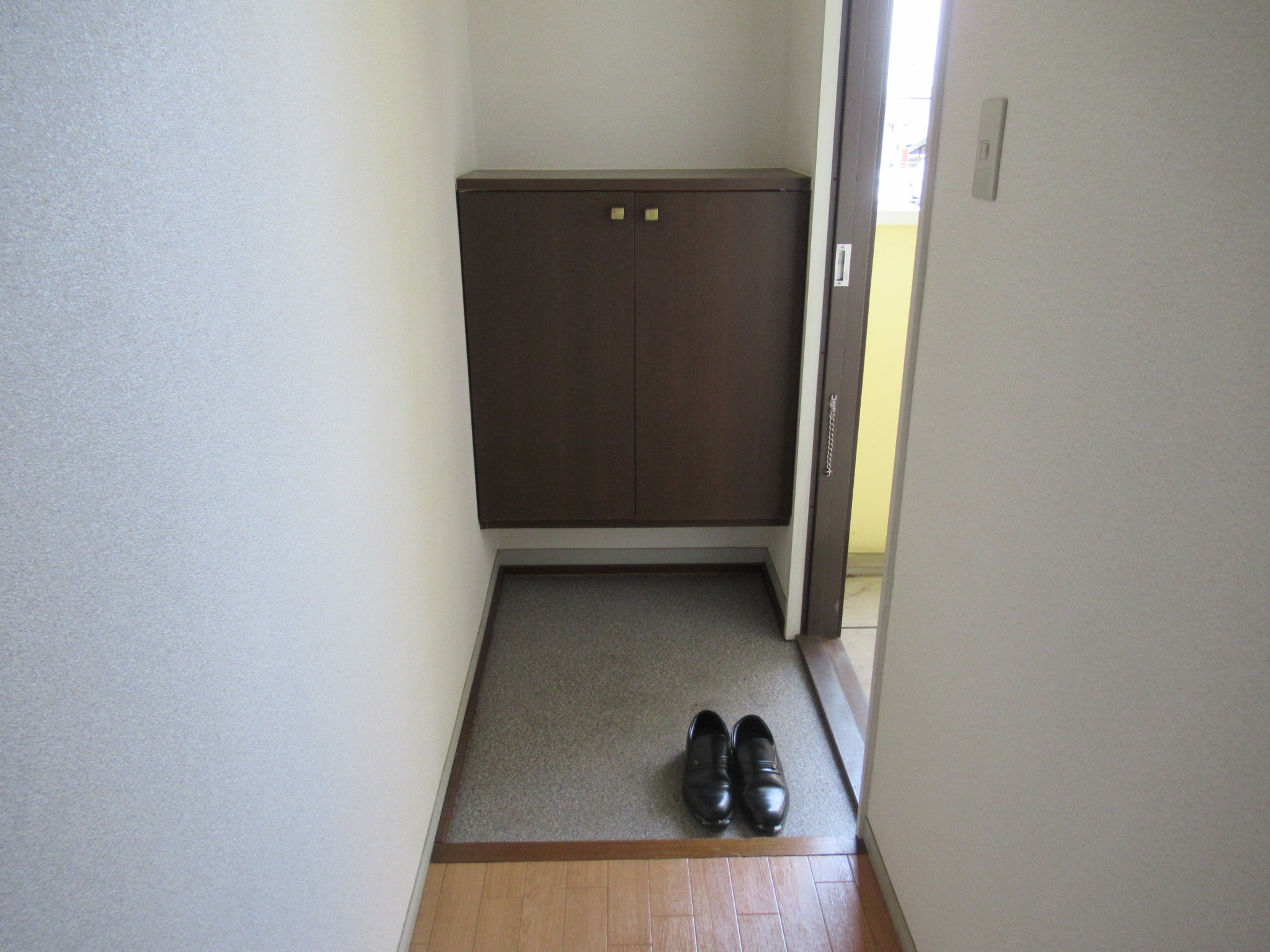 その他設備　下駄箱　同型タイプ写真