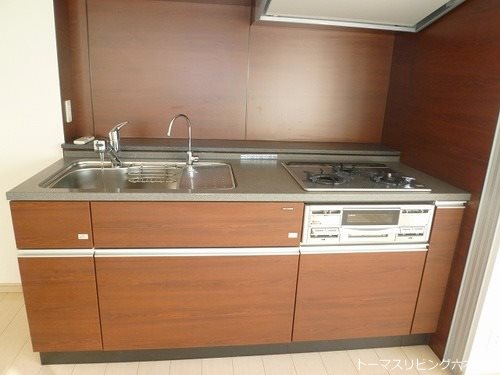 キッチン　※同物件別部屋参考画像