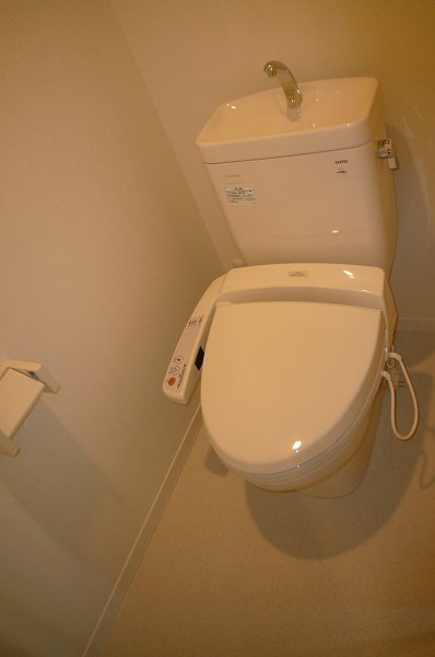 トイレ　トイレはもちろん温水洗浄便座付き♪