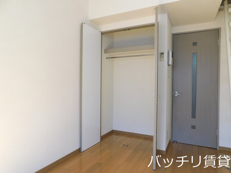 収納　別号室タイプの為、現状を優先致します。