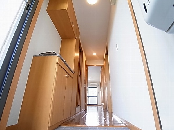 玄関　同一物件参考写真