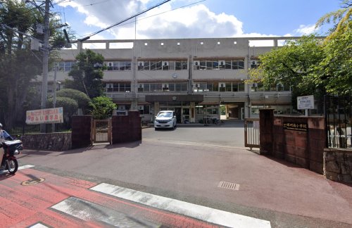 小学校　福岡市立那珂南小学校（小学校）まで329m