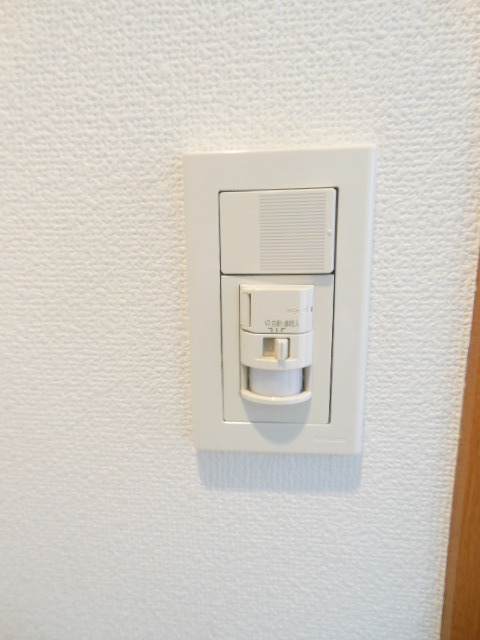 その他設備　人感センサー付照明あり！