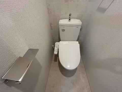 トイレ　シャワー付トイレ