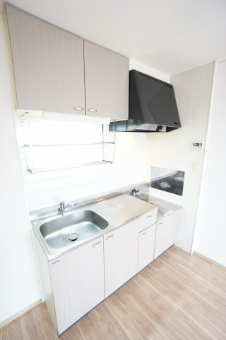 キッチン　※同物件、同タイプ、間取り反転のお部屋