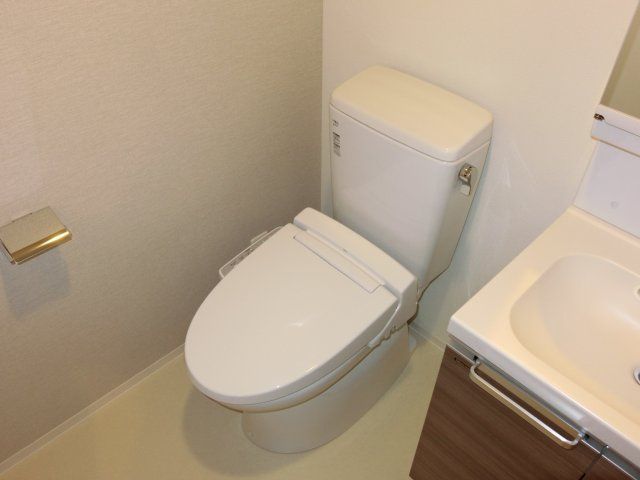 トイレ　（別タイプ参考写真）メイクスデザイン王子　北区王子2