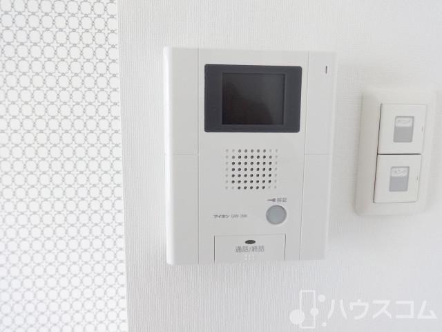 セキュリティ　防犯対策にもなるモニター付きインターホン☆