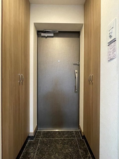 ルーブル川崎鷺沼の玄関写真