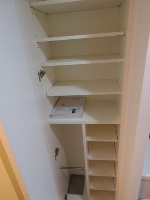 その他設備　下駄箱