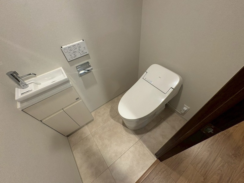 トイレ　トイレです。ウォシュレット付を探している方、おすすめです！