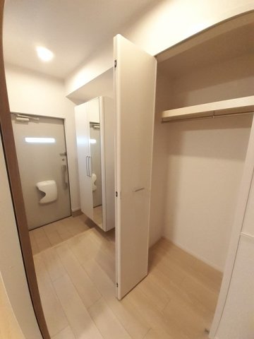 玄関　収納もある玄関です
