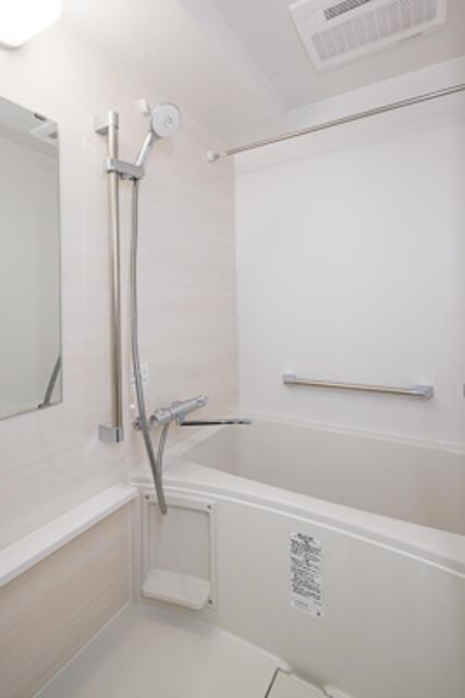 バス・シャワールーム　※写真は同タイプ住戸です。