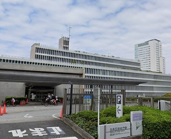 役所　目黒区役所（学芸大学）（役所）まで2007m