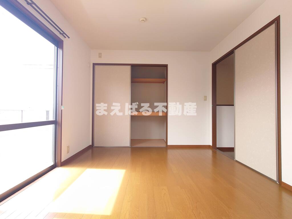 その他　2階、洋室6帖