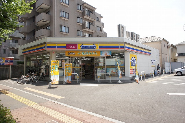 コンビニ　ミニストップ 国立さくら通り店（コンビニ）まで594m