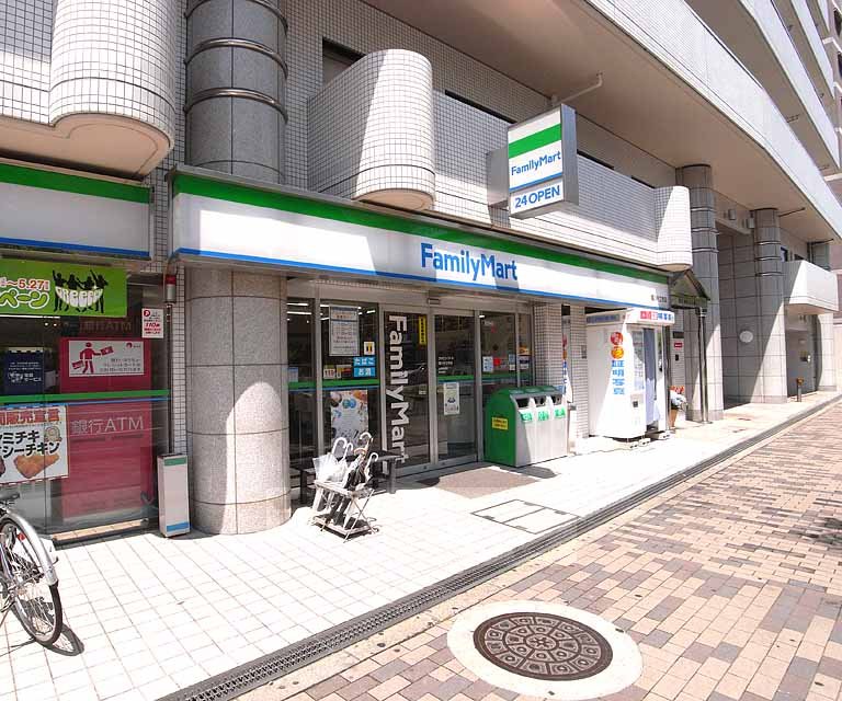 コンビニ　ファミリーマート堀川中立売店（コンビニ）まで250m