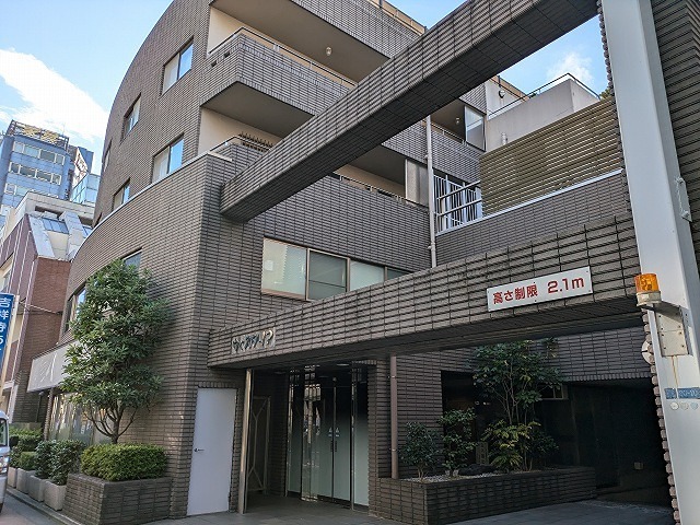 建物外観　駅徒歩６分！