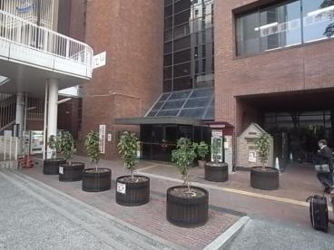 図書館　三宮図書館（図書館）まで1551m