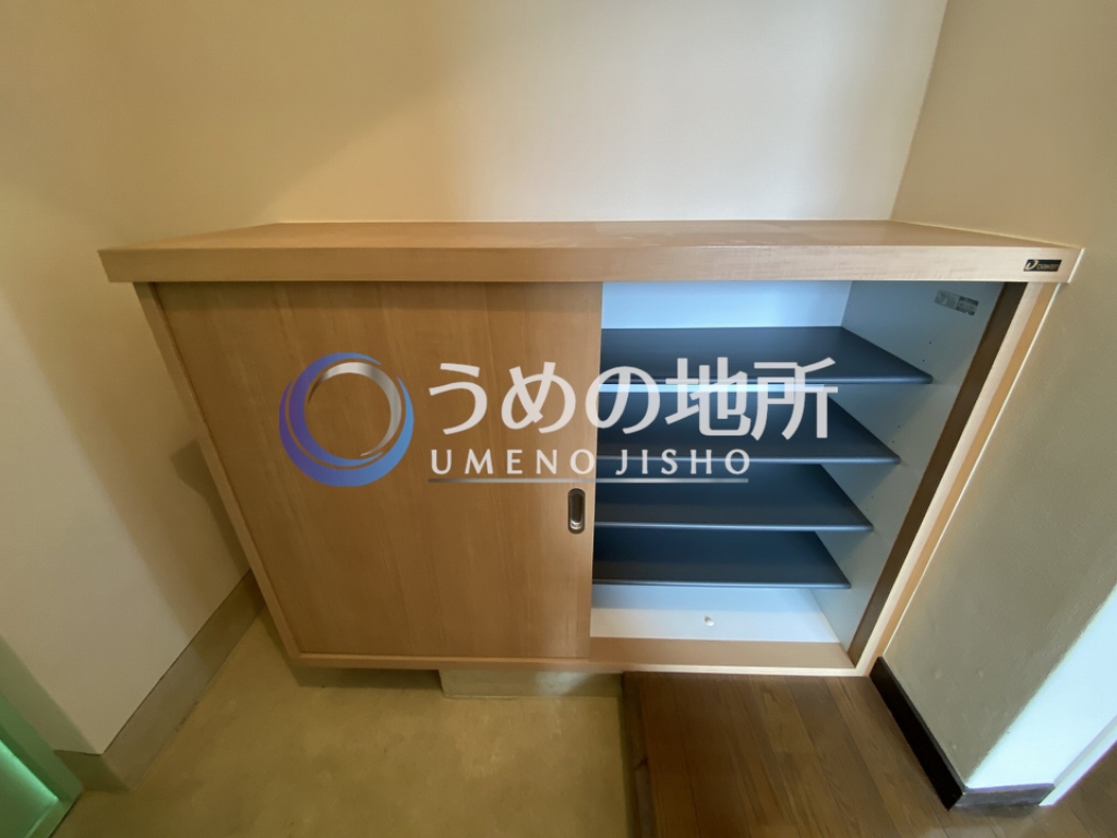 その他　靴箱