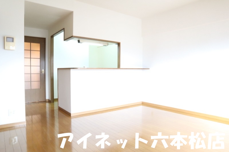 居室・リビング　カウンターキッチンで解放感があります