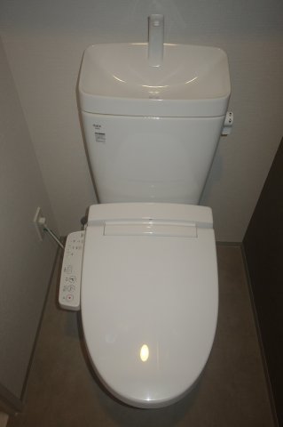 ルフォンプログレ高田馬場ノースのトイレ写真
