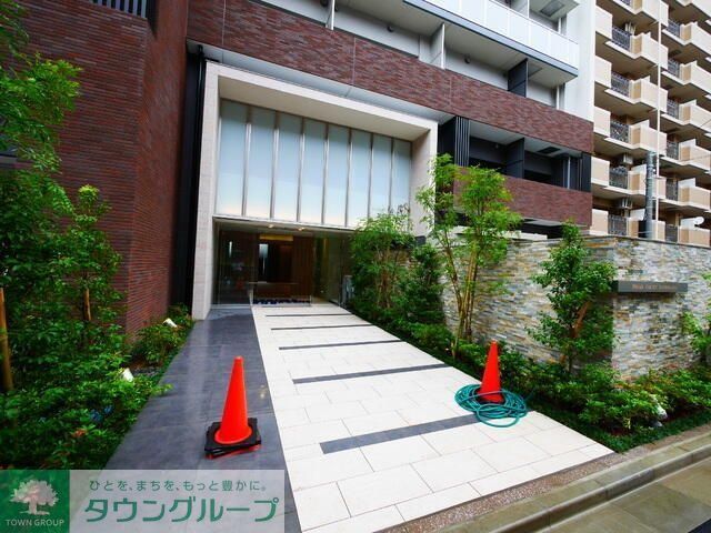 エントランス　★お部屋探しは株式会社タウンハウジング東京まで★