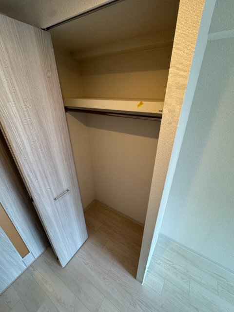 ファーストフィオーレ川西プリモの内装写真