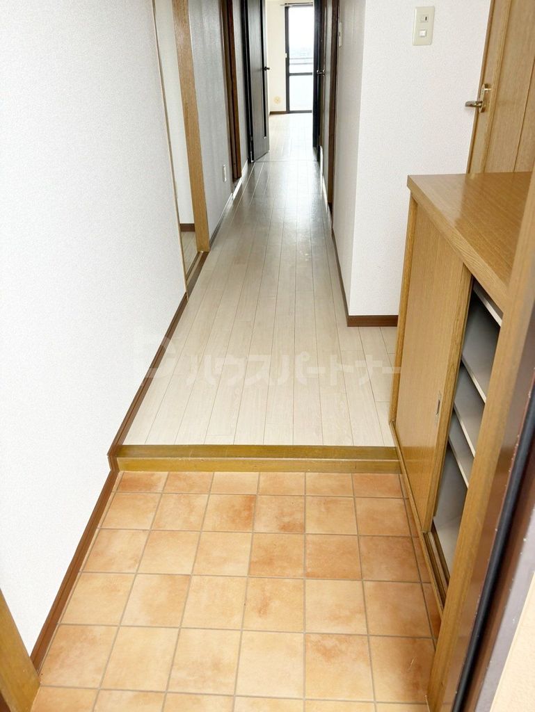 玄関　※別号室　参考画像※