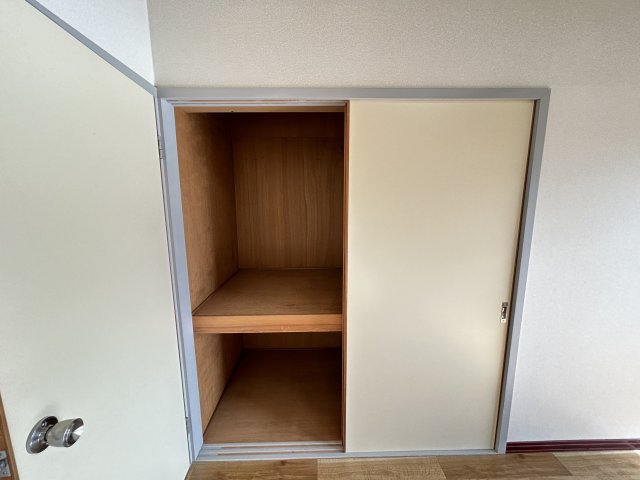 収納　※写真は別号室のものになります。現況優先。