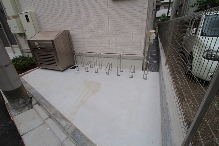 駐車場　駐輪場