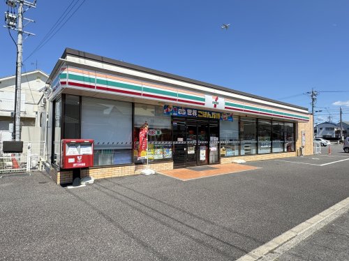 コンビニ　セブンレイブン朝宮公園店（コンビニ）まで1203m