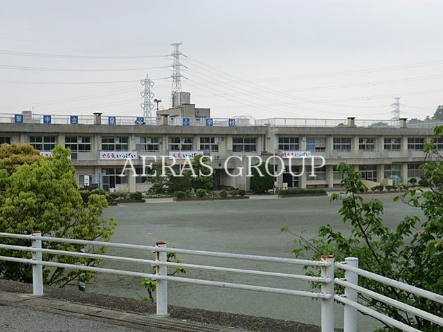 小学校　千葉市立泉谷小学校（小学校）まで402m
