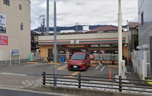 コンビニ　セブンイレブン 神戸田中町4丁目店（コンビニ）まで1352m