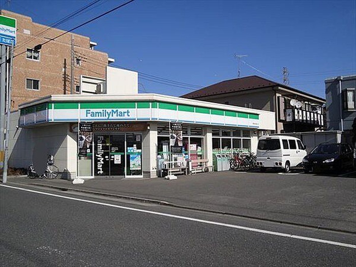 コンビニ　ファミリーマート　関町庚申通り店（コンビニ）まで750m
