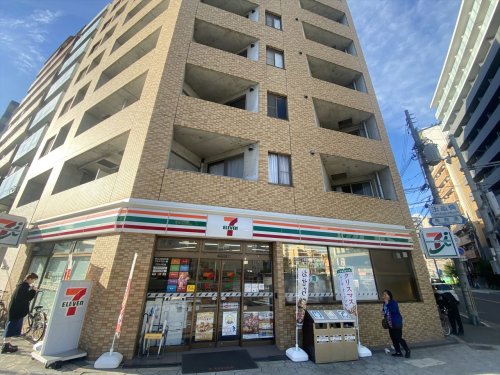 コンビニ　セブンイレブン 大阪新町4丁目店（コンビニ）まで351m