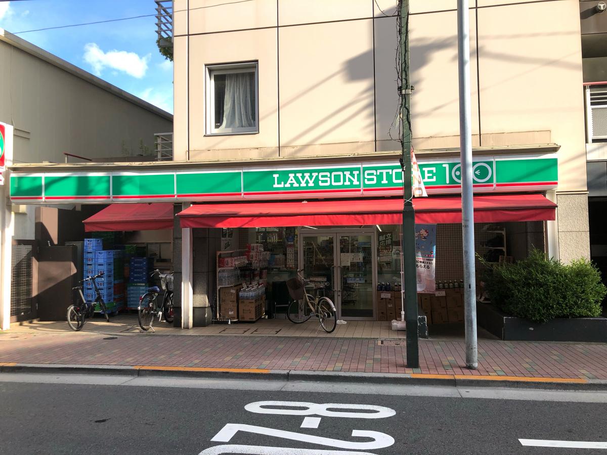 コンビニ　ローソンストア100蓮沼駅前店（コンビニ）まで70m