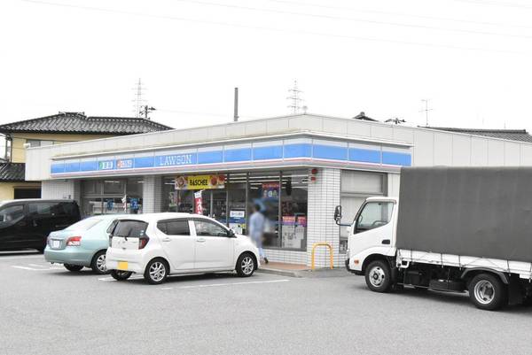 コンビニ　ローソン（コンビニ）まで450m