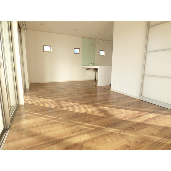 キッチン　新規床張替Ｈ２８．８