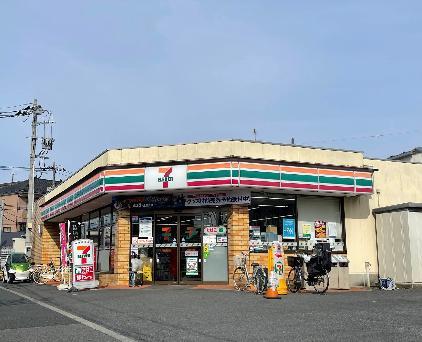 コンビニ　セブン-イレブン 葛飾奥戸３丁目店（コンビニ）まで350m