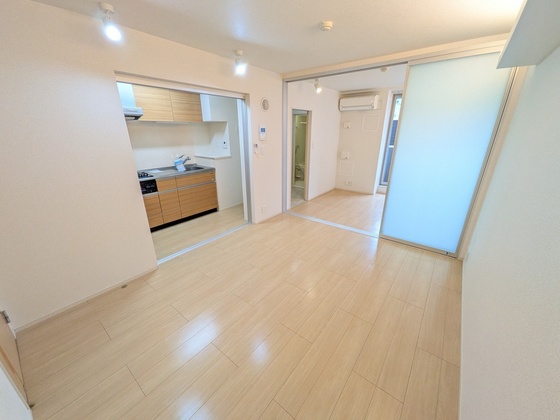 居室・リビング　※別部屋の写真です