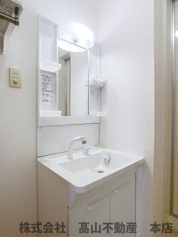 洗面設備　※掲載写真は同タイプの別号室です。実際の仕様・設備は内見時に