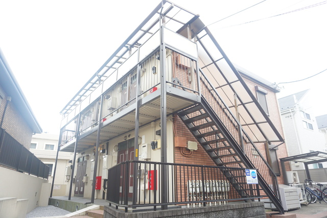 建物外観　閑静な住宅地でゆったりライフスタイルを満喫してください♪